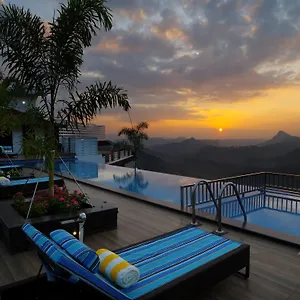 מלון The Panoramic Getaway