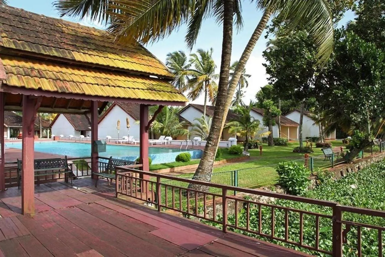 Station touristique Hotel Abad Whispering Palms à Kumarakom